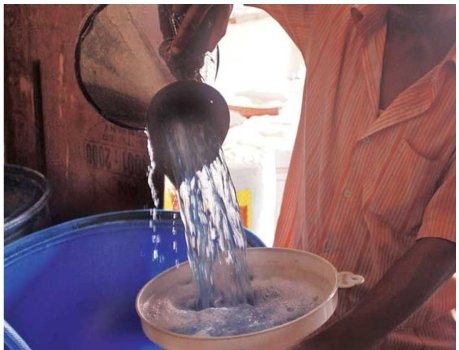 ୨ ବର୍ଷରେ କିରୋସିନି ର ୫ଗୁଣ ଦରବୃଦ୍ଧି : ଗରିବଙ୍କ ଭାତହାଣ୍ଡି ଉପରେ ମାଡ଼