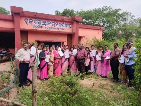 ୨୦୧୫ ବ୍ୟାଚର ୨୮ଜଣ ଶିକ୍ଷକ ଶିକ୍ଷୟତ୍ରୀ ନିୟମିତ ହେଲେ