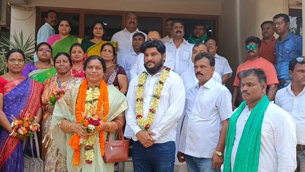 ପୌରପରିଷଦର ପୌର ଉପାଧ୍ୟକ୍ଷା ଭାବେ ବିଜେଡ଼ିର ମମିତା ଚୌଧୁରୀ ନିର୍ଦ୍ଵନ୍ଦରେ ନିର୍ବାଚିତ