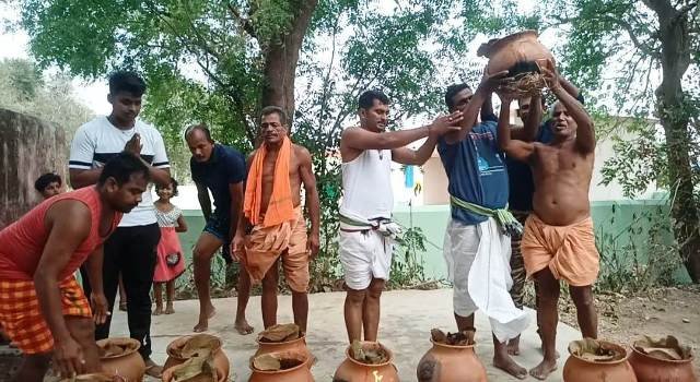 ଅଲେଖ ଆଶ୍ରମ ଠାରେ ଚୈତ୍ର ଚତୁର୍ଦ୍ଦଶୀରେ ବାଲ୍ୟନୀଳା ଉତ୍ସବ