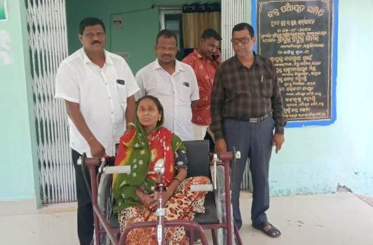 ଦିବ୍ୟାଙ୍ଗଙ୍କୁ ଟ୍ରାଇସାଇକେଲ ପ୍ରଦାନ