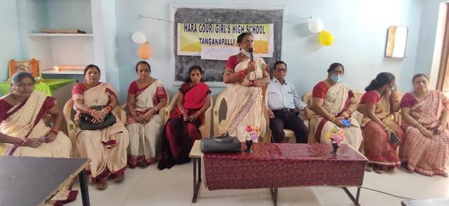 ହରଗୌରୀ ବାଳିକା ଉଚ୍ଚ ବିଦ୍ୟାଳୟରେ ଦଶମ ଶ୍ରେଣୀ ଛାତ୍ରୀଙ୍କୁ ବିଦାୟ ସମ୍ବର୍ଦ୍ଧନା