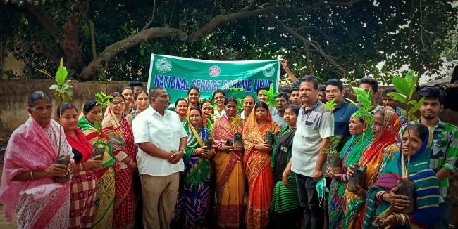 ବନ ବିଜ୍ଞାନ ମହାବିଦ୍ୟାଳୟର ଜାତୀୟ ସେବା ପ୍ରକଳ୍ପ ତରଫରୁ ସ୍ୱତନ୍ତ୍ର ଶିବିର