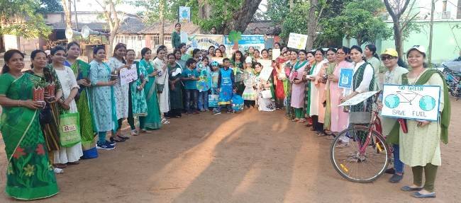 ମାରୱାଡ଼ି ମହିଳା ସମିତି ପକ୍ଷରୁ ପରିବେଶ ସୁରକ୍ଷା ସଚେତନତା ଶୋଭାଯାତ୍ରା
