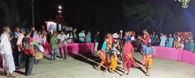 ପାରମ୍ପରିକ ପାଟୁଆ ନାଚରେ ପ୍ରକମ୍ପିତ ହେଲା ମା’ ଗଡଚଣ୍ଡୀଙ୍କ ପୀଠ