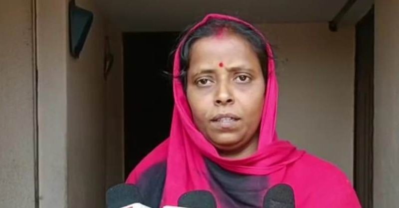 ଅଭିଭାବିକାଙ୍କ ବେକରୁ ସୁନା ଚେନ ଲୁଟି ଚମ୍ପଟ ମାରିଲା ଦୁବୃର୍ତ୍ତ