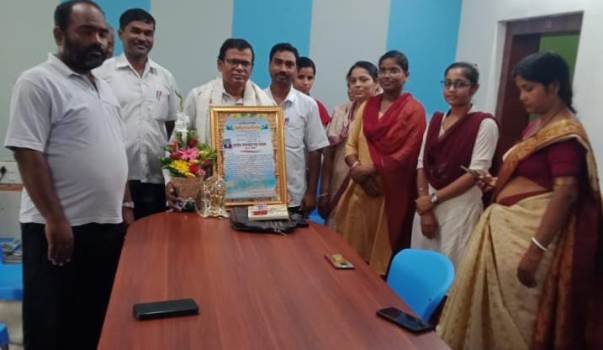 ପ୍ରଧାନ ଶିକ୍ଷକଙ୍କୁ ଅବସର ସମ୍ବର୍ଦ୍ଧନା
