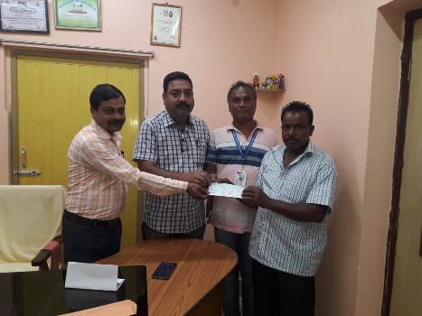 ବିବିସିସିି ପକ୍ଷରୁ ମୃତଚାଷୀ ପରିବାରକୁ ବୀମାରାଶି ପ୍ରଦାନ