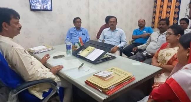 ସମ୍ଭାବ୍ୟ ବାତ୍ୟା କୁ ନେଇ ଉପକୂଳ ବାସୀ ଆତଙ୍କିତ। ପ୍ରଶାସନ ସଜାଗ