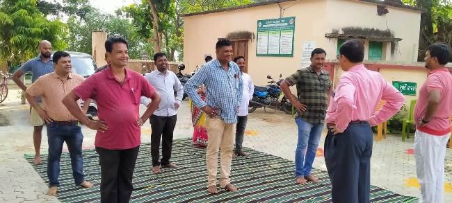 ପାଇଲିପଡ଼ା ସ୍ୱାସ୍ଥ୍ୟକେନ୍ଦ୍ରରେ ଯୋଗ ଶିକ୍ଷା