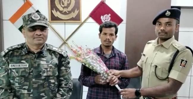 ମୋଷ୍ଟ୍ ୱାଣ୍ଟେଡ ମାଓବାଦୀ ଙ୍କ ଆତ୍ମ ସମର୍ପଣ