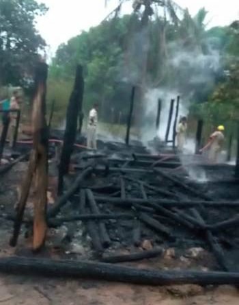 ଅଗ୍ନିକାଣ୍ଡରେ ୪ ବଖରା ପୋଡିବା ସହ ଦୁଇଟି ଗୋରୁ ଆହତ