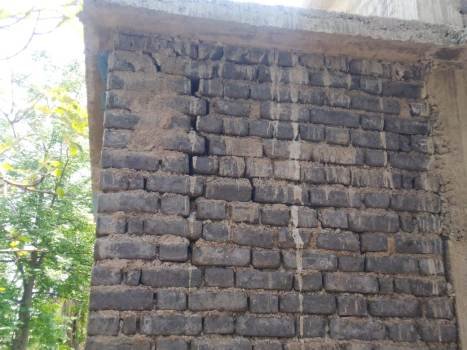 ନିର୍ମାଣଧିନ ବିଦ୍ୟାଳୟ ଲାଇବ୍ରେରୀ ଗୃହରେ ଫାଟ