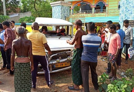 ତାରିଣୀ ଦର୍ଶନ ସାରି ଫେରିବା ବେଳେ ଦୁର୍ଘଟଣା : ଜଣେ ଶିଶୁ ମୃତ, ୭ଆହତ  