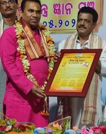 ଗୋବର୍ଦ୍ଧନ ଧଳଙ୍କୁ "ବିପଦ ବନ୍ଧୁ ସମ୍ମାନ"