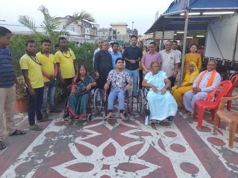 ଶ୍ରୀ ଜଗନ୍ନାଥ ମନ୍ଦିର କୁ ଇଫକୋ ପକ୍ଷରୁ ହ୍ୱିଲ୍ ଚେୟାର ପ୍ରଦାନ