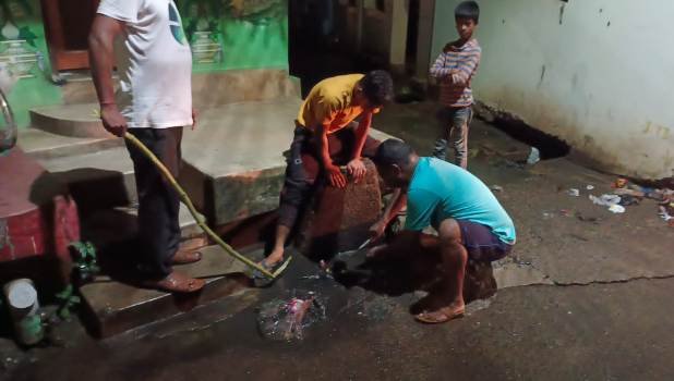 ନଳା ସଫା କଲେ କର୍ପୋରେଟର