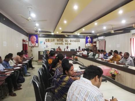 ସମ୍ଭାବ୍ୟ ବାତ୍ୟା ମୁକାବିଲା ପାଇଁ ପ୍ରସ୍ତୁତି ବୈଠକ : ଗଣମାଧ୍ୟମକୁ ଅଣଦେଖା