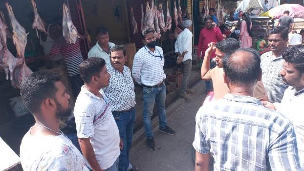 ମାଛ ମାର୍କେଟ ର ୪ ଚିକେନ ଦୋକନୀ ଉପରେ ଜୋରିମାନା
