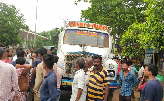 ଦୃତ ଗତି ଯୋଗୁଁ ହିଞ୍ଜିଳିକାଟୁ ଅଞ୍ଚଳରେ ବଢୁଛି ଦୂର୍ଘଟଣା