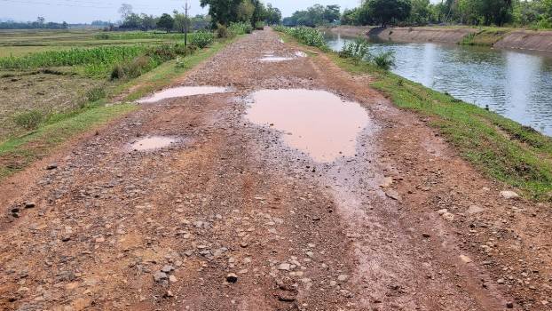 ଜଳସମ୍ପଦ ବିଭାଗ ପାଲଟିଛି ଦୁର୍ନିତିର ଗନ୍ତାଘର : କୋଟି କୋଟି ଟଙ୍କା ବ୍ୟୟପରେ ରାସ୍ତା ଅବସ୍ଥା ଶୋଚନୀୟ