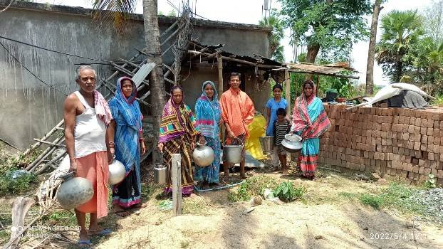 ବସୁଧା ଯୋଜନାରୁ ବଞ୍ଚିତ ଦନେଇପୁର ବାସୀ : ୩ବର୍ଷ ହେଲା କେବଳ ପାଇପ ଦେଖୁଛନ୍ତି 