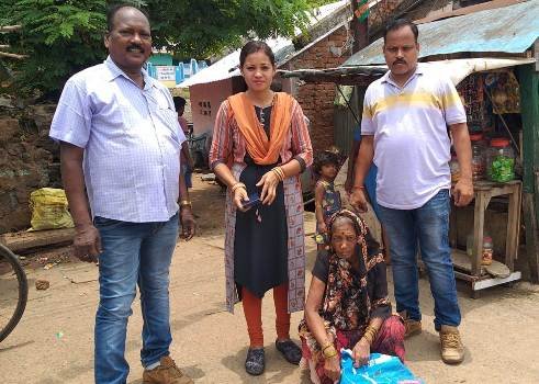 ୬୯ଲିଟର ଚୋରା ଦେଶୀ ରନ୍ଧା ମଦ ସହ ୮୬୦ଲିଟର ମହୂଲ ପୋଚ ନଷ୍ଟ : ଜଣେ ମହିଳା ଗିରଫ 