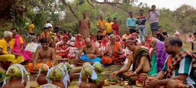 ହଂସତୁଳୀ ଠାରେ ହରିହରାତ୍ମକ ବିଶ୍ଵଶାନ୍ତି ମହାଯଜ୍ଞ ଓ ମନ୍ଦିର ପ୍ରତିଷ୍ଠା ଅନୁଷ୍ଠିତ