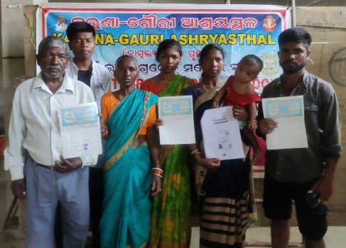 "କରୁଣା ଗୌରୀ ଆଶ୍ରୟସ୍ଥଳ" ରୁ ଘରକୁ ଫେରିଲେ ମହିଳା ଓ ଶିଶୁ : ଆତ୍ମହତ୍ୟା ଉଦ୍ୟମ ବେଳେ ଉଦ୍ଧାର କରାଯାଇଥିଲା
