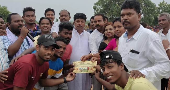 ଯୋଡାପୋଖରୀ କ୍ଲବ ଆନୁକୁଲ୍ୟରେ ରଜ ପର୍ବ ଉପଲକ୍ଷେ ୨୪ ତମ ଗ୍ରାମାଞ୍ଚଳ ନୃତ୍ୟ ଓ ଫୁଟବଲ ପ୍ରତିଯୋଗିତା