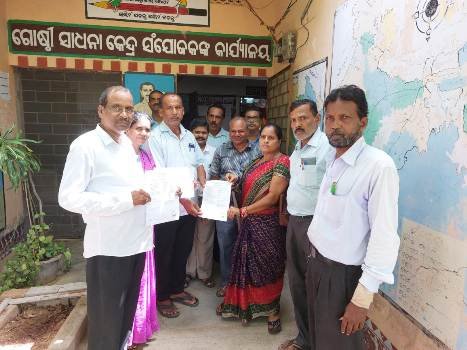 ଅବସର ନେଲେ ତିନି ଶିକ୍ଷକ ଶିକ୍ଷୟିତ୍ରୀ