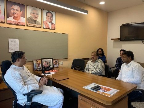 ବିଜେପି ରାଷ୍ଟ୍ରୀୟ ଉପାଧ୍ୟକ୍ଷଙ୍କୁ ଭେଟିଲେ ବିଜେପି ନେତା 