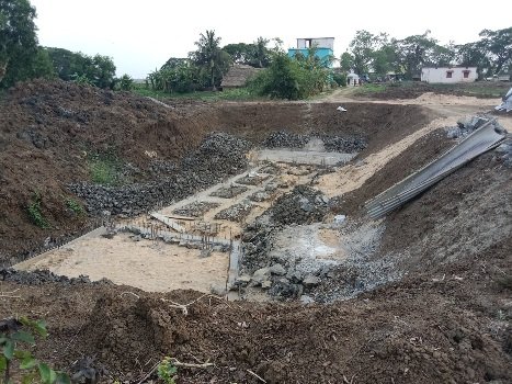 ବ୍ୟକ୍ତିଗତ ଜମିରେ ଯୋର ଜବରଦସ୍ତ ପୋଲ ନିର୍ମାଣ: ଜିଲ୍ଲାପାଳଙ୍କ ନିକଟରେ ଅଭିଯୋଗ