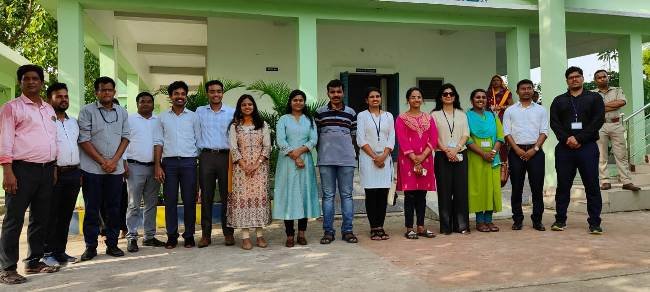 ବିକାଶର ରୋଲ ମଡେଲ ନିରୀକ୍ଷଣ : ହିଞ୍ଜିଳି ଗସ୍ତରେ ଭାରତୀୟ ପ୍ରଶାସନିକ ଅଧିକାରୀ ଓ ରୟାଲ ଭୁଟାନ ସିଭିଲ ସର୍ଭିସ ଅଧିକାରୀ