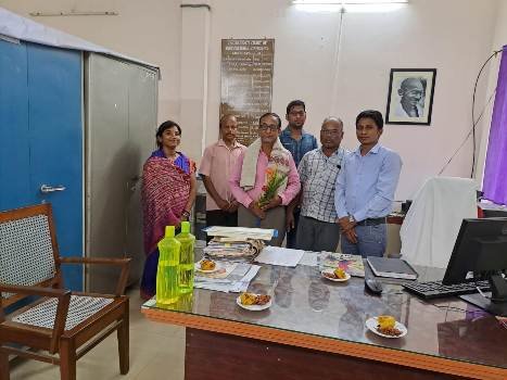 ଚିକିଟି ଲାବ୍ରେରୀ ଲାଇବ୍ରେରୀୟାନଙ୍କୁ ଅବସରକାଳୀନ ସମ୍ବର୍ଦ୍ଧନା 