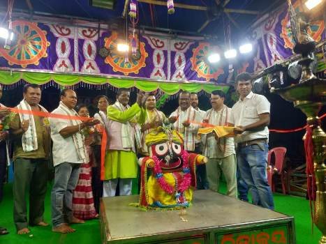 ସାମାଜିକ ନାଟକ ' ଏଠି ତୋର ଦୋଷ ନା ମୋର ଦୋଷ ' ମଞ୍ଚସ୍ଥ