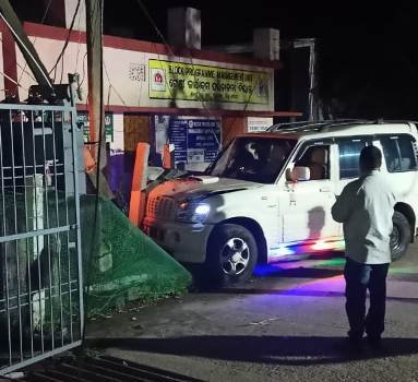 ମେଡିକାଲ ପରିସରରେ ଅଘଟଣ ଟ୍ରାନସଫର୍ମ କୁ ପିଟିଲା ସ୍କର୍ପିଓ