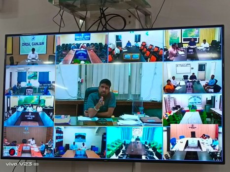 ନିର୍ଦ୍ଦିଷ୍ଟ ସମୟସୀମା ମଧ୍ୟରେ ରାଜସ୍ୱ ମୋକଦ୍ଦମା ଗୁଡିକ ଫୈସଲା କରିବାକୁ ସମସ୍ତ ତହସିଲଦାରଙ୍କୁ ଜିଲ୍ଲାପାଳଙ୍କ ନିର୍ଦ୍ଦେଶ