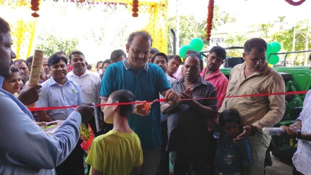 ସମୀର ଟ୍ରାକ୍ଟରର୍ସର ନୂତନ ଶୋରୁମ ଉଦଘାଟିତ