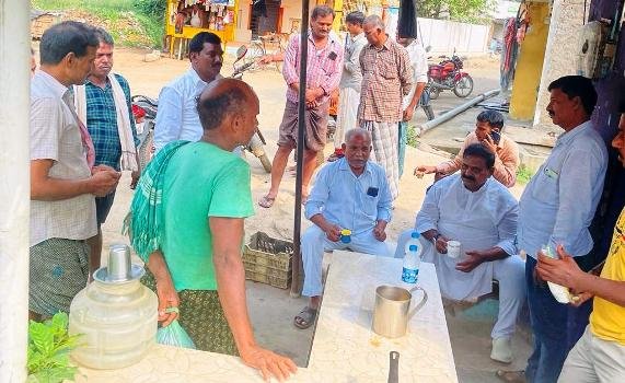 ଗାଁକୁ ଗାଁ ବୁଲି ସମସ୍ୟା ବୁଝୁଛନ୍ତି ଡ. ତିରୁପତି ପାଣିଗ୍ରାହୀ 