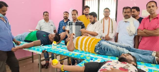 ଆଫିନ୍ ଏବଂ ଓଆଇଜି ସ୍ୱେଚ୍ଛାସେବୀ ସଙ୍ଗଠନ ତରଫରୁ ମେଗା ରକ୍ତ ଦାନ ଶିବିର 