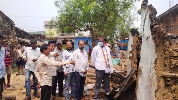 ବିଦ୍ୟୁତ ସର୍ଟସର୍କିଟରୁ ନିଆଁ ଲାଗି ଘର ସଂପୂର୍ଣ୍ଣ ପୋଡି