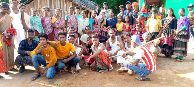 ଆଦିବାସୀଙ୍କ ସଡ୍ରା ପର୍ବ ପାଳନ