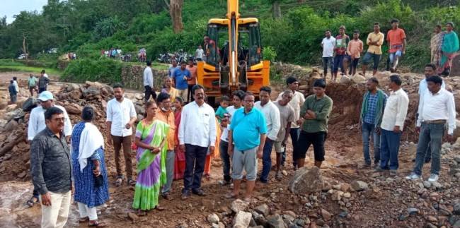 ଭୂସ୍ଖଳନ ପରେ ପ୍ରଶାସନ ପକ୍ଷରୁ ପ୍ରସ୍ତୁତି : ଦୁଇ ଗାଁକୁ ଯାତାୟତ ସ୍ୱଭାଭିକ