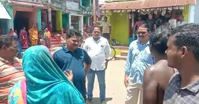 ଗାଈ ଗୋରୁଙ୍କ ଦ୍ୱାରା ଫସଲ କ୍ଷତିକୁ ନେଇ ରାସ୍ତାରୋକ