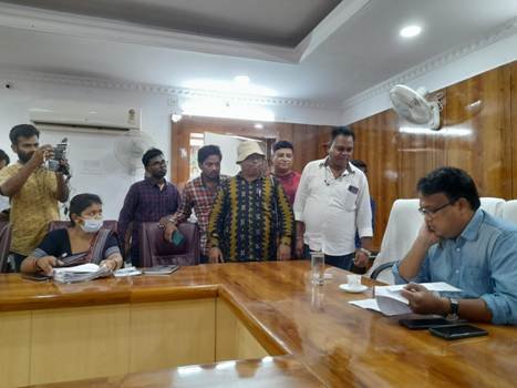 ଜନହିତରେ ଉପଜିଲ୍ଲାପାଳଙ୍କ ସମ୍ମିଳନୀ କକ୍ଷରେ ଅଭିଯୋଗ ଶୁଣାଣୀ