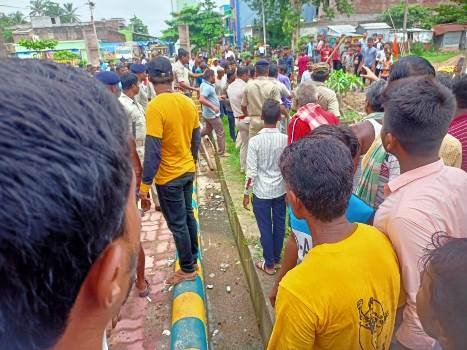 ଡେଙ୍ଗାଓସ୍ତା ପାରିବା ଉଠାଦୋକାନୀ ଜବରଦଖଲ ଉଚ୍ଛେଦ ପରେ ଉତ୍ତେଜନା