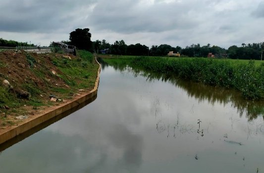 ଲଗାଣ ବର୍ଷା ଯୋଗୁଁ ପୁଣି ଜଳମଗ୍ନ ହେଲା ଗାଁ