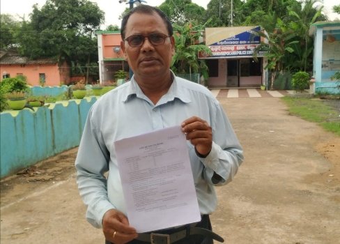 ପ୍ରଧାନ ଶିକ୍ଷକଙ୍କୁ ମାଡ଼ ଥାନାରେ ମାମଲା