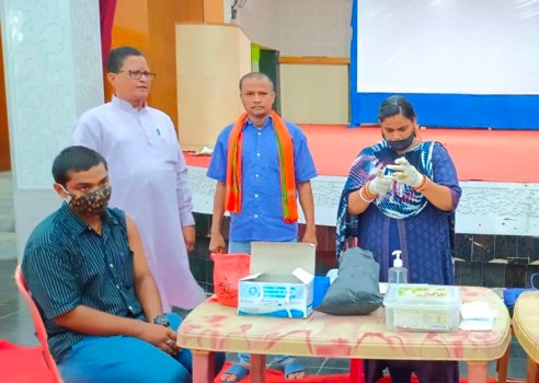 ଜିଲ୍ଲା ବିଜେପିର ଟୀକାକରଣ କେନ୍ଦ୍ର ପରିଦର୍ଶନ